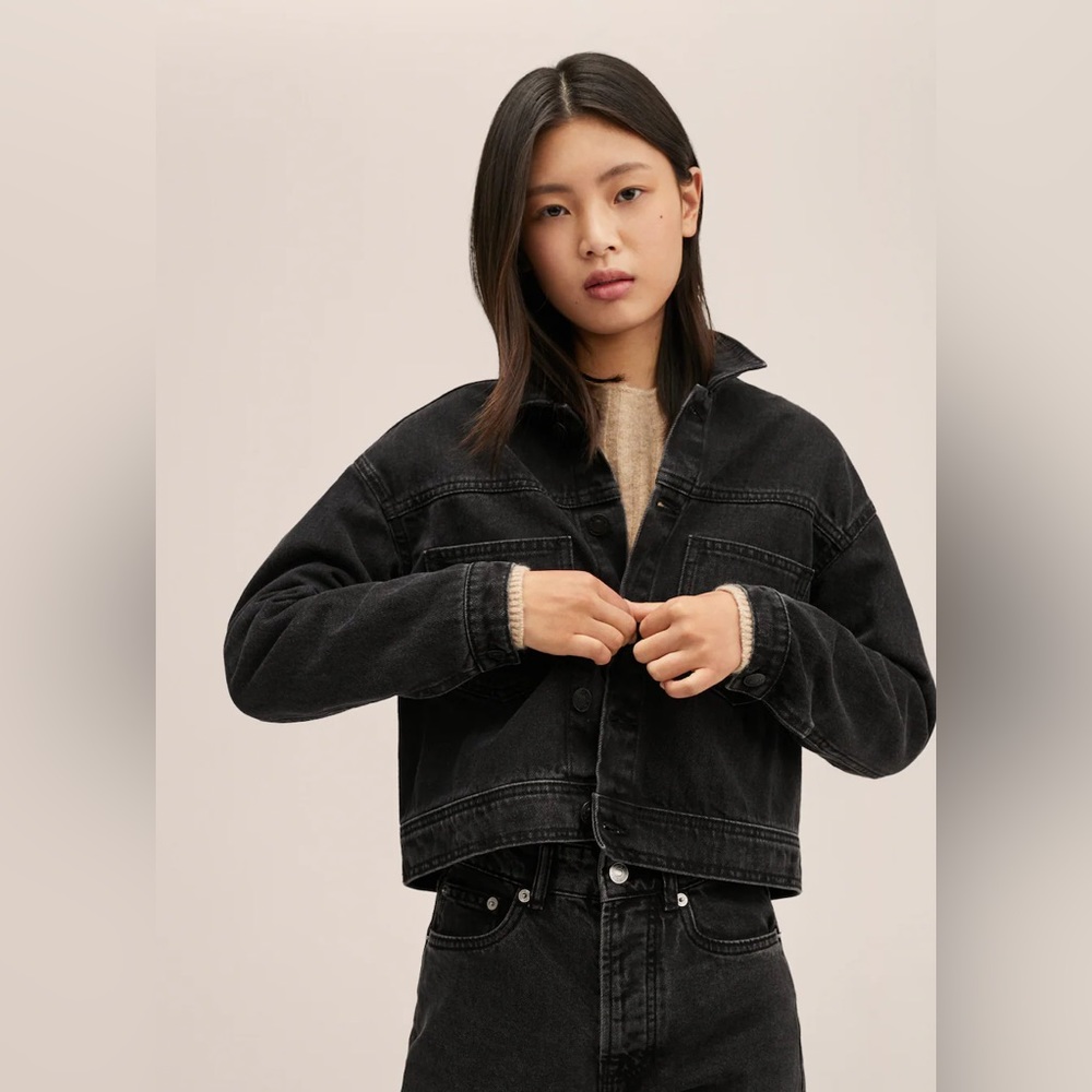 ✨SALE✨ Mango Embroidered denim jacket ✨SALE✨